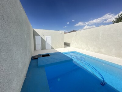 Code KA-8846. A functioning business is for sale.