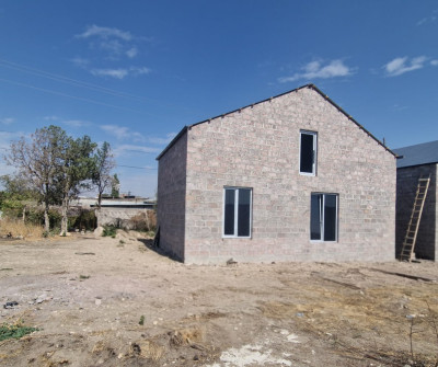Code AV-0346 House for sale