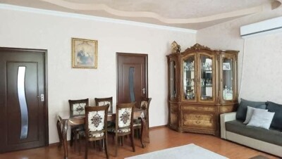 Կոդ AE-6848  Վաճառվում է առանձնատուն