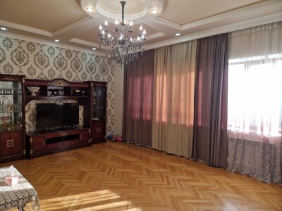 Կոդ AA-0888  Վաճառվում է առանձնատուն