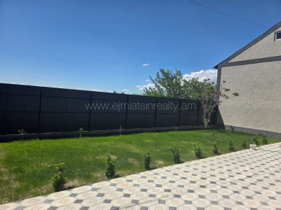 Code AA-6386 – Newly built private house for sale