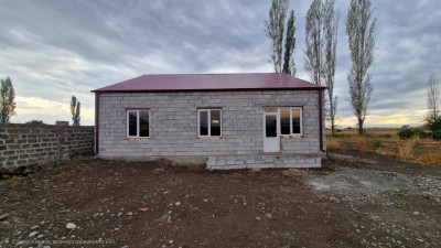 Code AV-5653 House for sale
