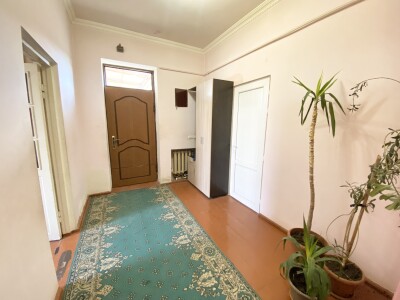 Կոդ  AA-3553   Վաճառվում է առանձնատուն