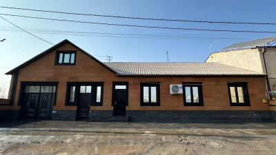 Код  AA-4965․ Продается частный дом.