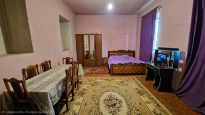 Code AV-1085 House for sale