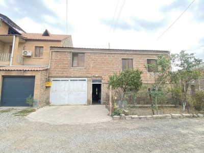 Code AS-8289 – Private house for sale