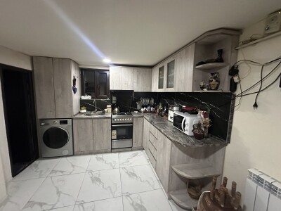 Կոդ AS-9627  Վաճառվում է առանձնատուն