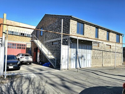 Կոդ KH-6679  Վաճառվում է ԿՈՄԵՐՑԻՈՆ ՏԱՐԱԾՔ