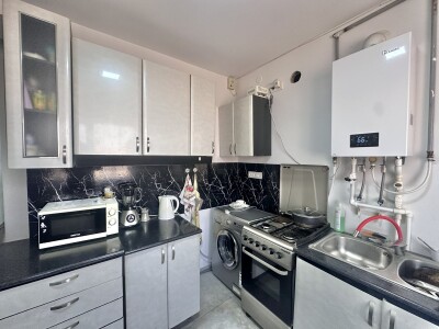 Կոդ BE-1412  Վաճառվում է բնակարան