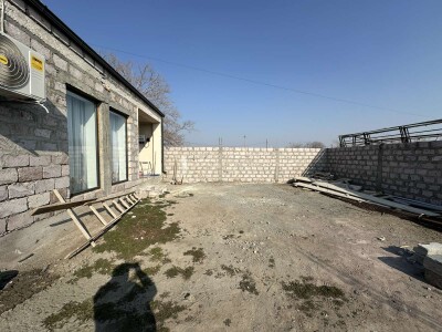 Կոդ AA-9948 Վաճառվում է առանձնատուն