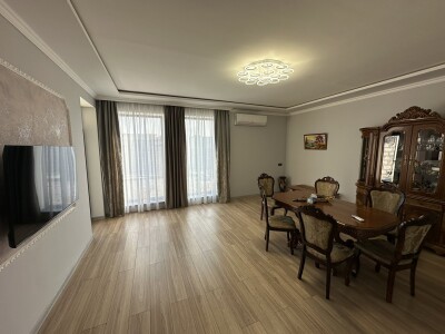 Կոդ AA-9948 Վաճառվում է առանձնատուն