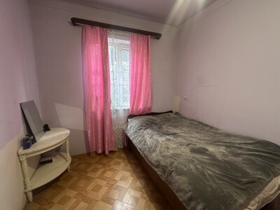 Code AE-2284, a house for sale