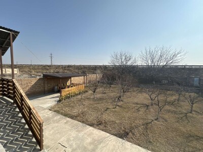 Code AA-6618, a house for sale.