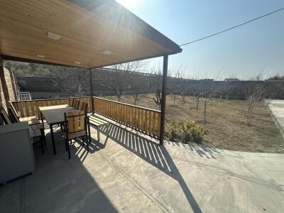 Code AA-6618, a house for sale.