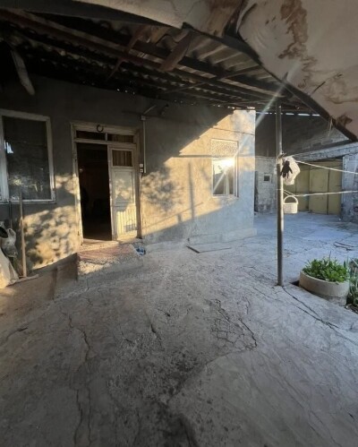 Code AA-8075, a house for sale.