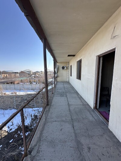 Code AA-8884, A house for sale.