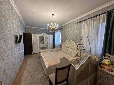 Code AA-8884, A house for sale.