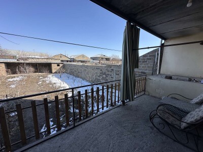 Code AA-8884, A house for sale.