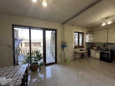 Code AA-8884, A house for sale.