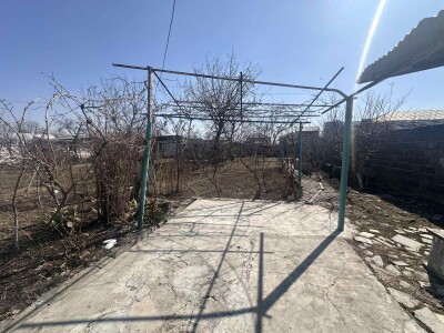 Code AS-8752, A private house for sale.