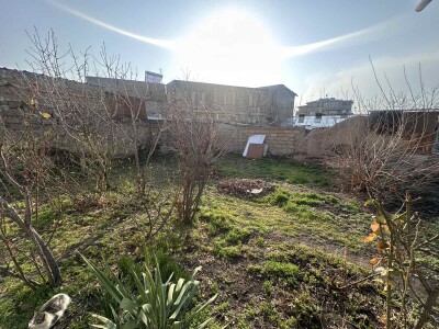 Code AA-3904, a house for sale.