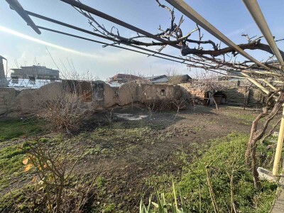 Code AA-3904, a house for sale.