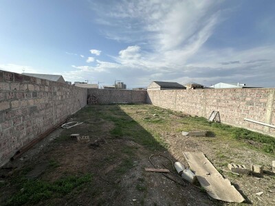 Code AA-3424, a house for sale.