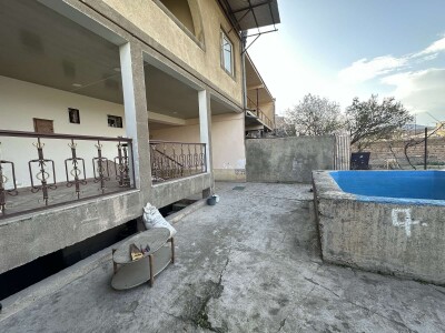 Code AA-7366, a house for sale.
