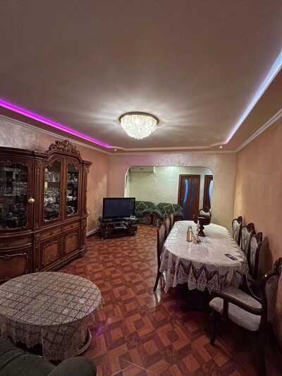 Code BA-9887. Apartment for sale.
