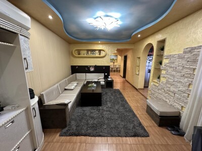 Code AA-0315, a house for sale.