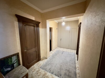 Code BA-5455. Apartment for sale.