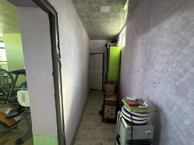 Code KA-5457. A functioning business is for sale.