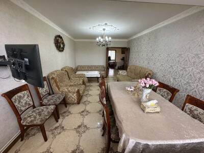 Code BA-6176. Apartment for sale.