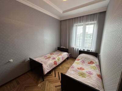 Code AA-6633, a house for sale.