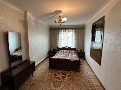 Code AA-6633, a house for sale.