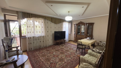 Код BA-5444 Продается квартира.