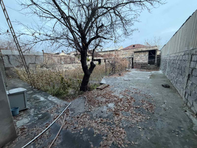 Կոդ AA-8903 Վաճառվում Է առանձնատուն