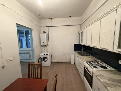 Կոդ AA-8903 Վաճառվում Է առանձնատուն