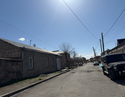 Կոդ HA-8813  Վաճառվում է տնամերձ հող