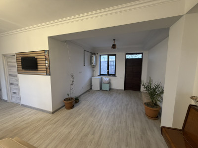 Կոդ AE-3099   Վաճառվում է առանձնատուն