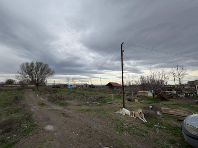 Կոդ KA-0231  Վաճառվում է կոմերցիոն տարածք