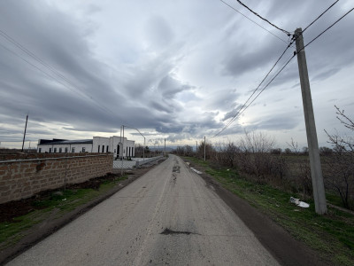 Կոդ KA-0231  Վաճառվում է կոմերցիոն տարածք