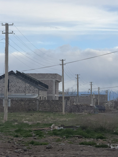 Կոդ HA-1719  Վաճառվում է տնամերձ հող