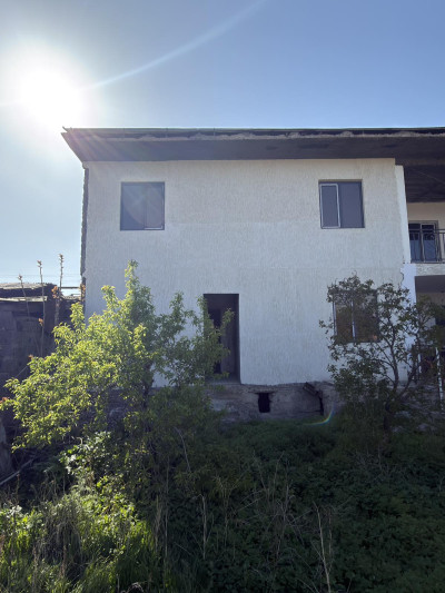 Կոդ AA-6253 Վաճառվում է առանձնատուն