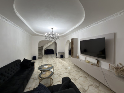 Կոդ AA-5905 Վաճառվում է առանձնատուն