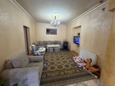Code AA-2117 – Private house for sale