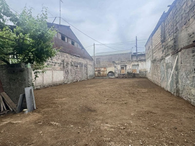 Կոդ HS-1188 Վաճառվում է տնամերձ հող
