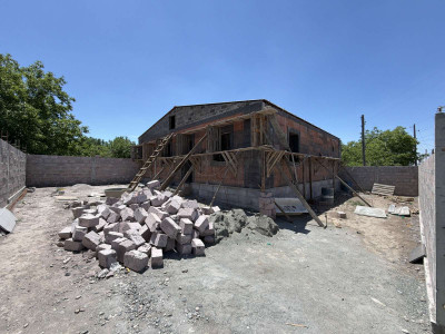 Code AA-7072 – Private house for sale