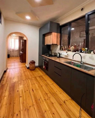 Code AV-0080 – Private house for sale