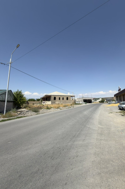 Կոդ HA-3537 Վաճառվում է տնամերձ հող